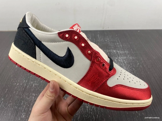 OG Air Trophy Low x Jordan Room Away 1 FN0432-100 0731